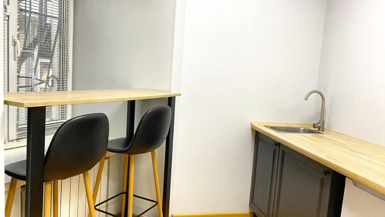 Uneed Rooms M1 Kiev Buitenkant foto